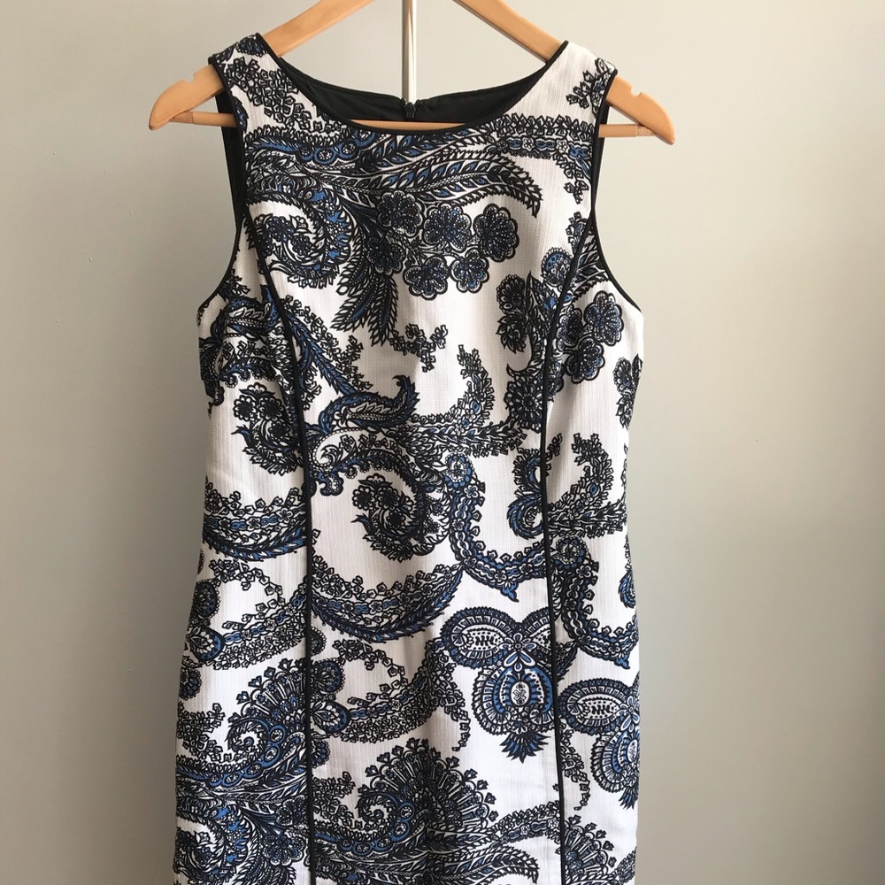 Sleeveless Paisley Dress